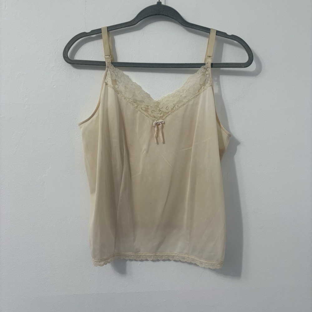 Avon The Custom Collection White Nylon Floral Lace Trim Cami Top Size S